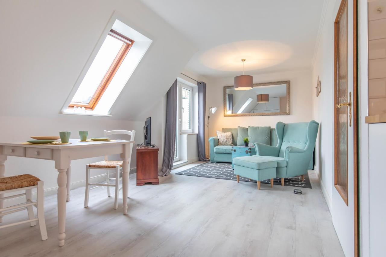 Seehof Boutique Appartements Busum Bagian luar foto